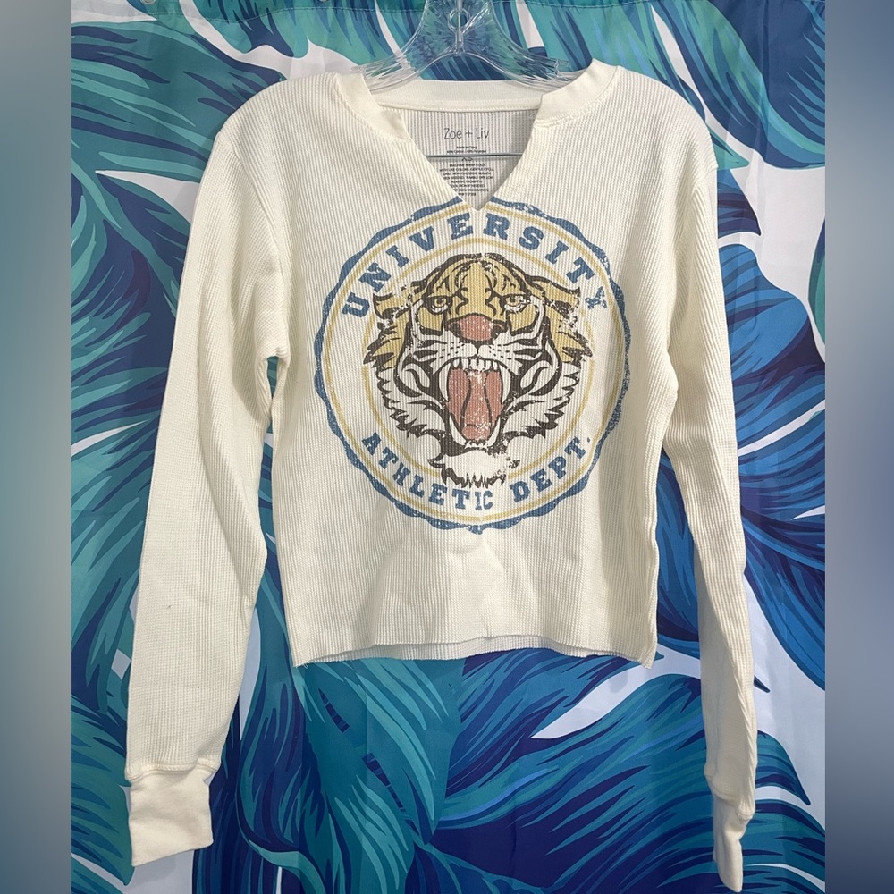 Zoe + Liv Cream Long Sleeve Top